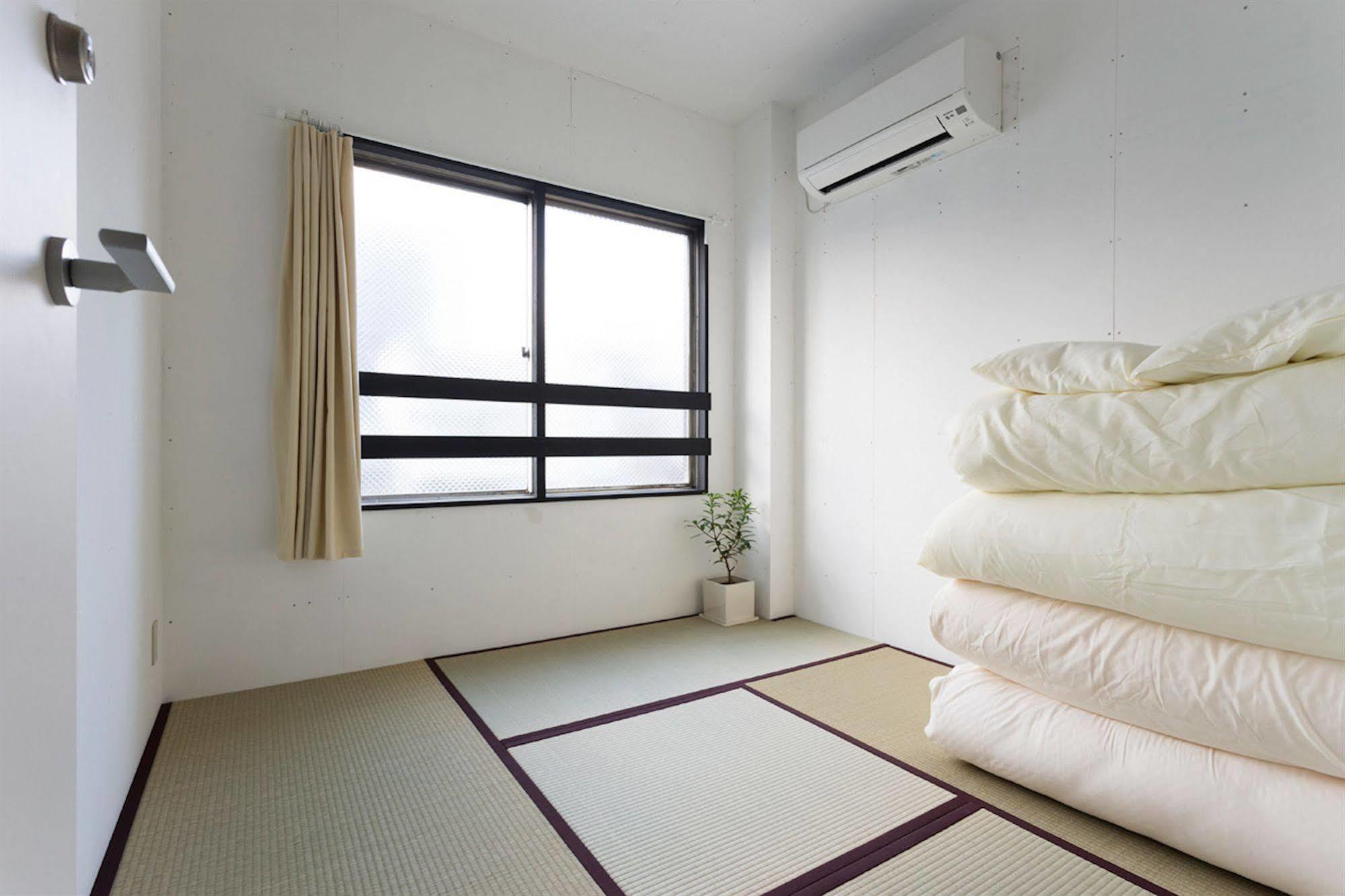 Хостел Tokyo Hutte Екстер'єр фото