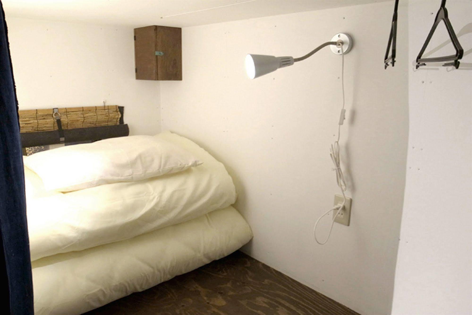 Хостел Tokyo Hutte Екстер'єр фото
